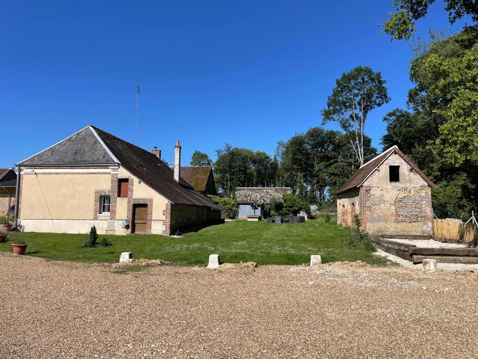 Gite A La Ferme De Sainte Radegonde Lanneray Zewnętrze zdjęcie